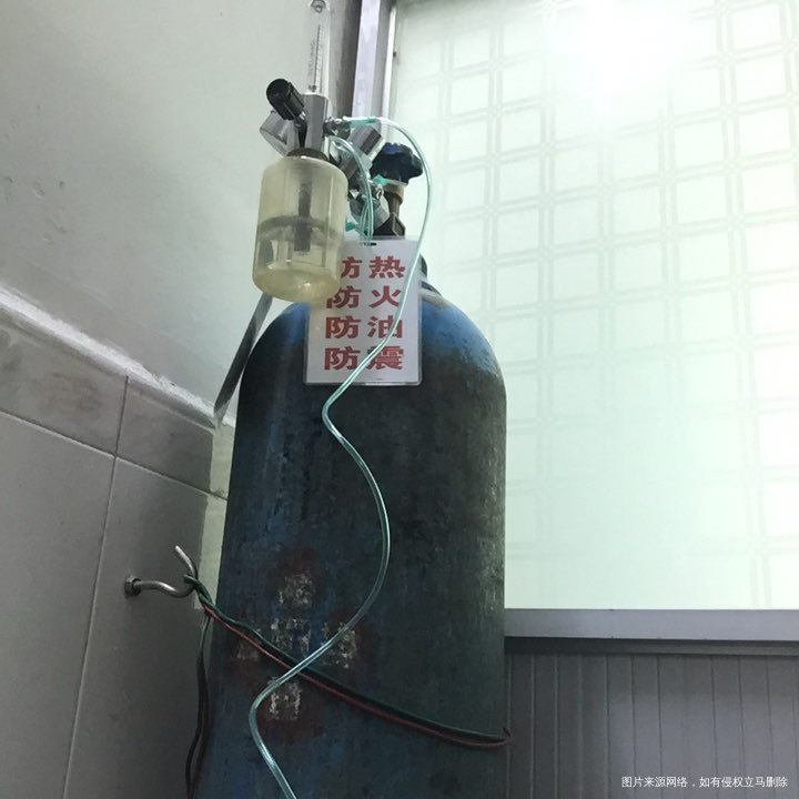 我怀啦 | 已经三十九周了,希望今天胎监过,这个月已经吸了七次氧了