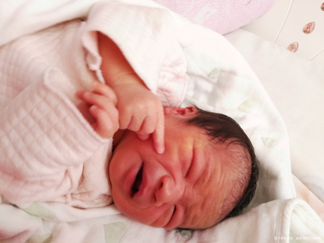 我家宝宝的成长历程,出生第一天