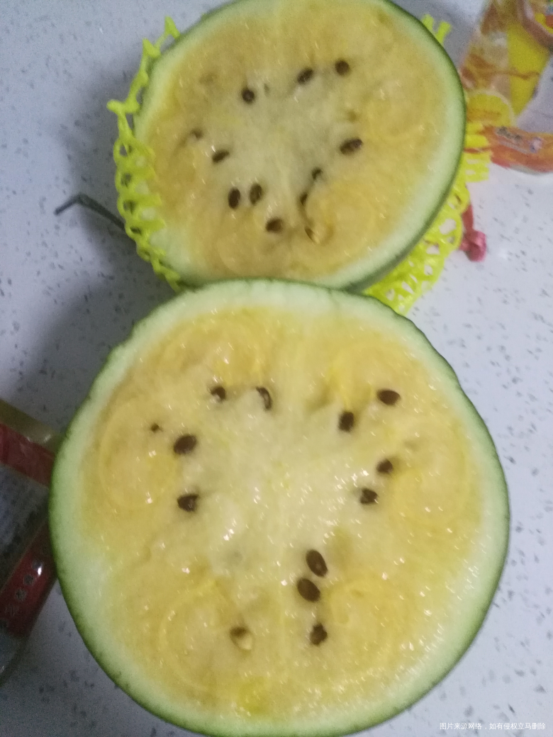 2018-12-29
今天晚上姐姐家孩子也来我家了,回家一看,家里好…