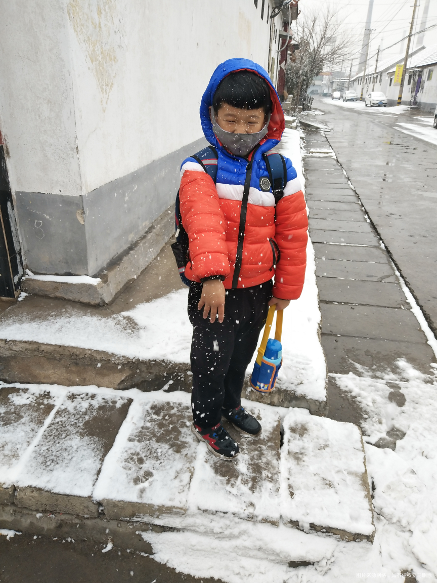 看到这两个笑脸,心情好多了,为了他俩在忍忍,