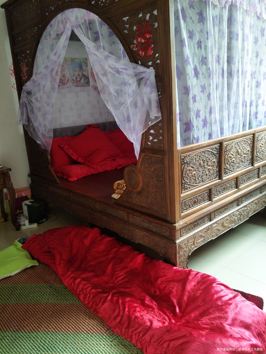 开着空调在房间忙了一下午