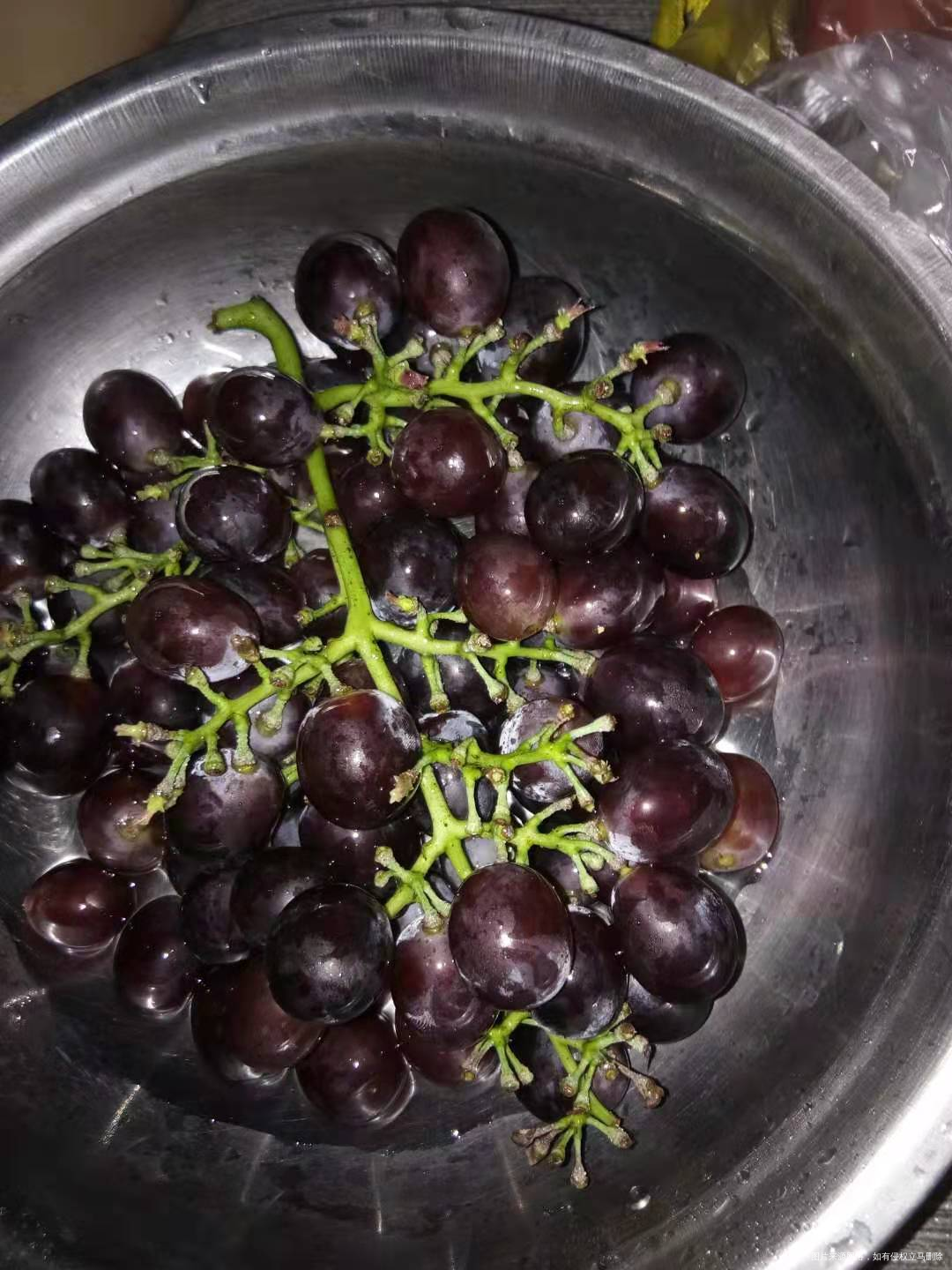 各种口味的葡萄吃起来