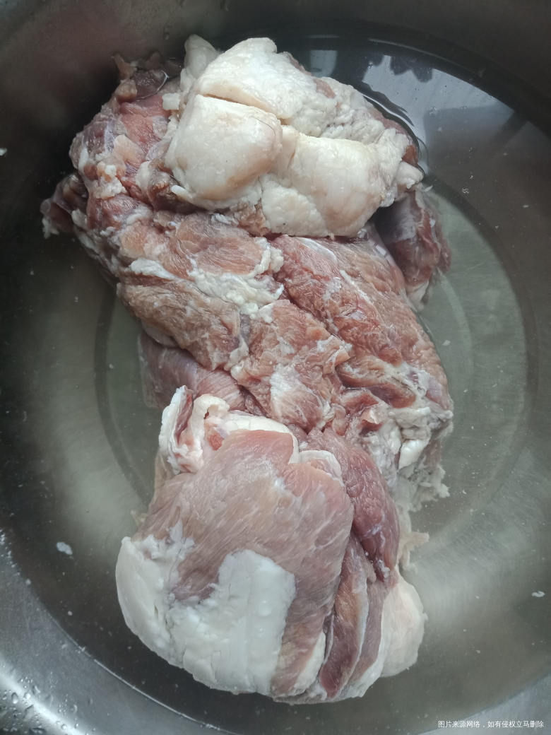 中午吃羊肉胡萝卜水饺