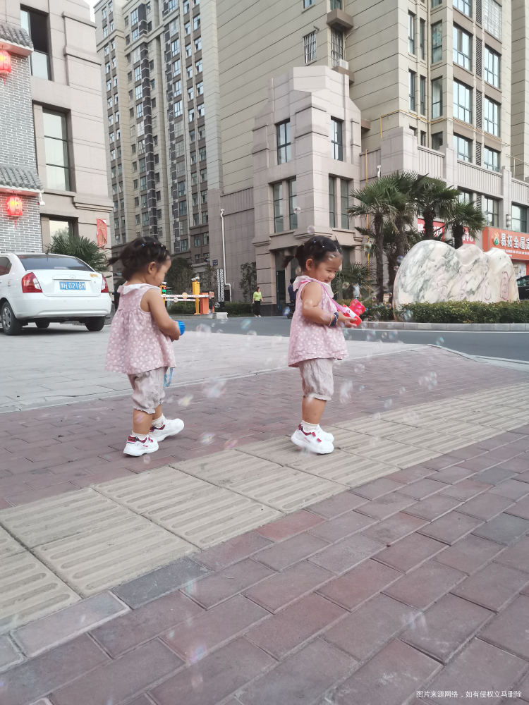 怎么就活生生的变成了泼妇呢