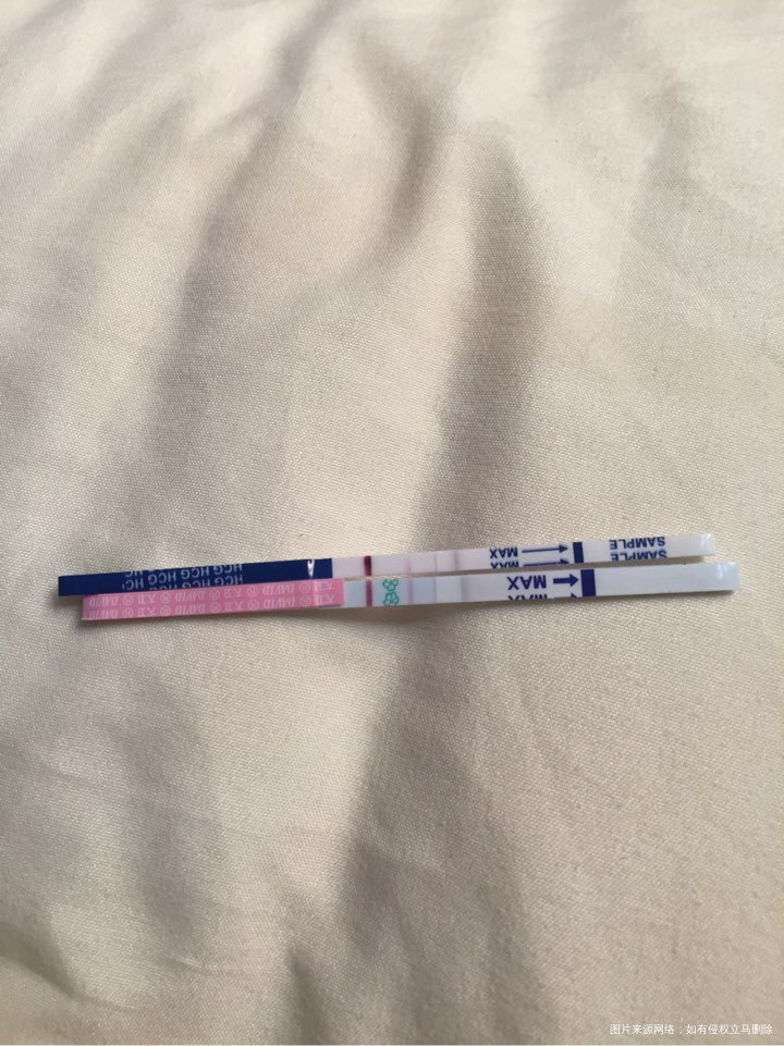 
今天鲜胚移植第十天,排卵试纸加深,早早孕淡淡的出来了,激动激动,前面几天验不到…