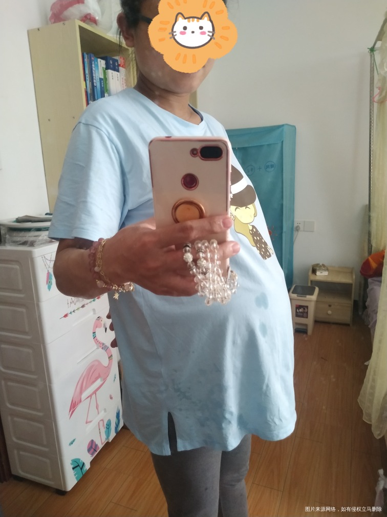 明天就36周了,小可爱们,再坚持一周我们就足月了!
最近肚子感觉重重,但是也不知…