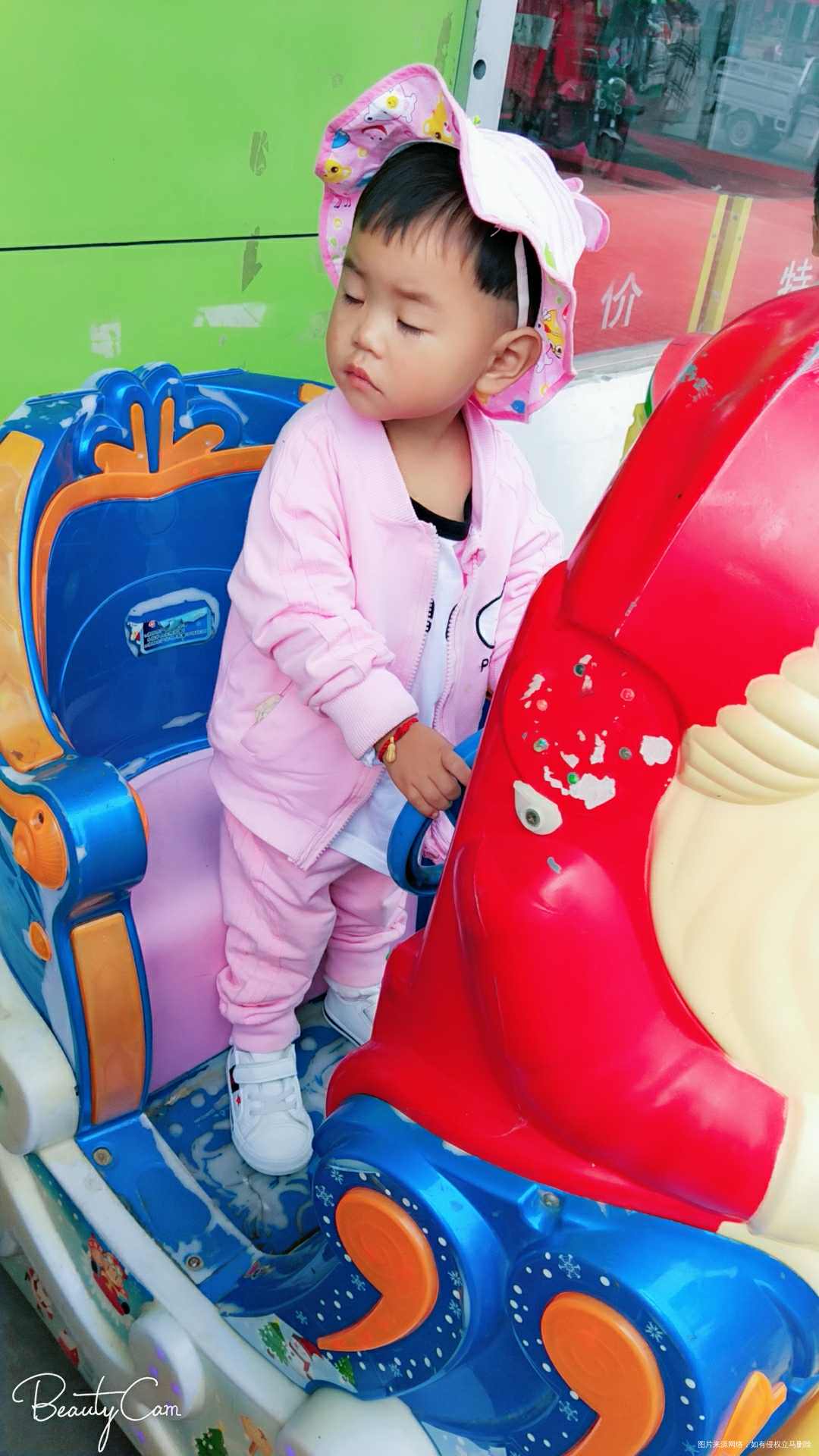 闺女小时候PS将近2岁照片对比图!女大十八变是真的呀
![闺女小时候PS将近2岁照片对比图!女大十八变是真的呀
![闺女小时候PS将近2岁照片对比图!女大十八变是真的呀
穿裙子的半岁照、穿运动…