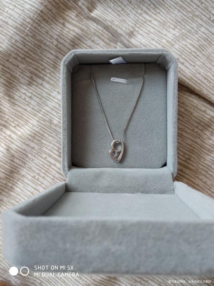 项链收到啦,哈哈哈哈哈