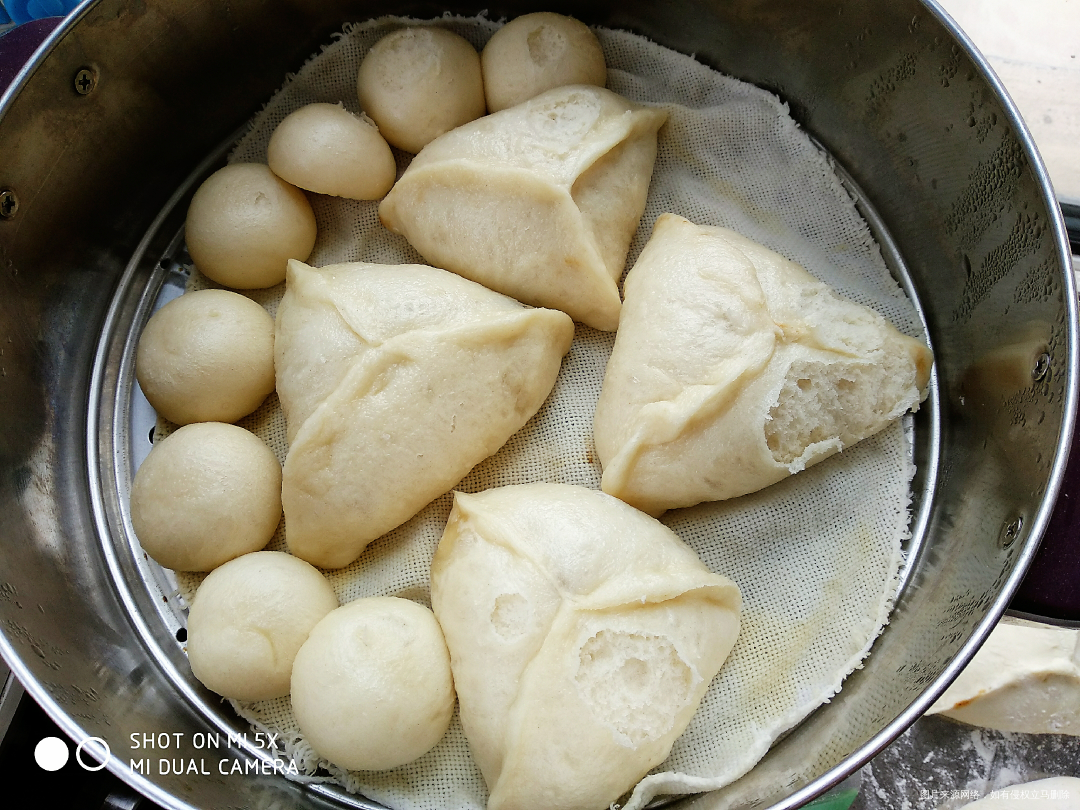 我给我闺女做的小馒头好了