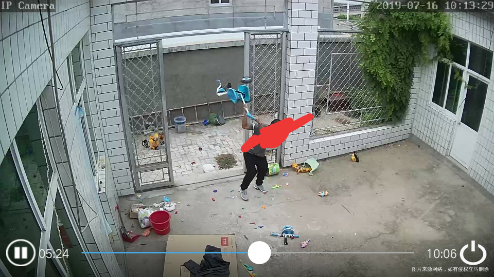 看着挺吓的,这人是有暴力啊?