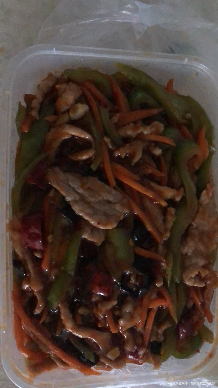 老公上班去了,晚饭靠外卖度过。