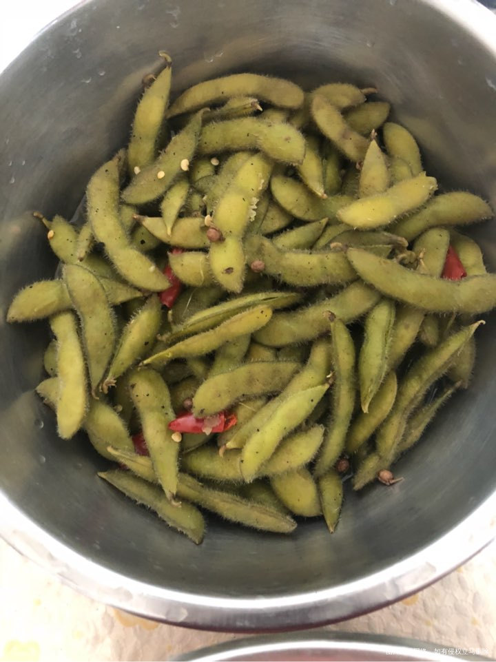 这个夏天迷上吃毛豆了,怎么吃都不腻。