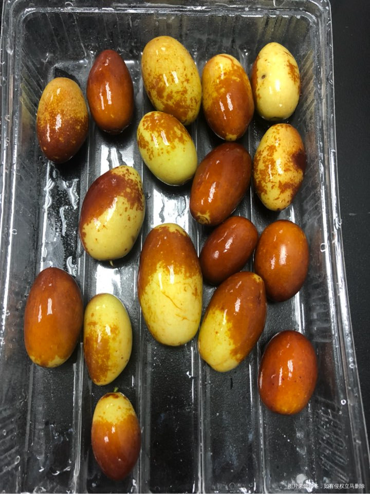 忙完了,有时间了,吃点冬枣!