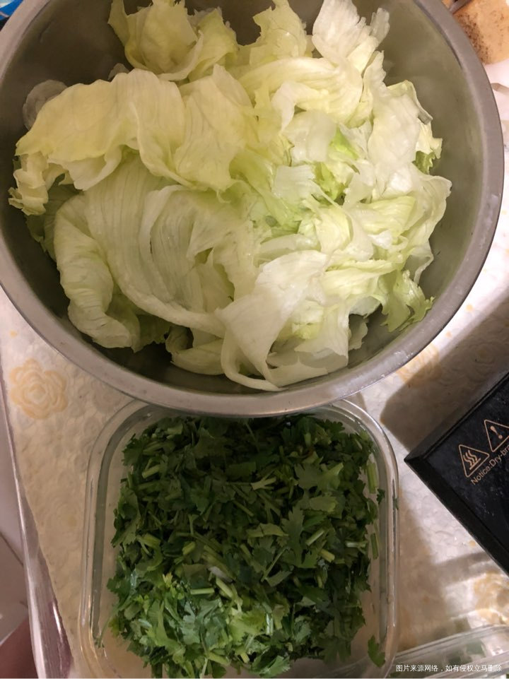 今晚火锅吃起来,好久没吃了!