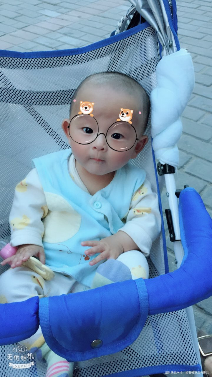 宝宝被妈妈玩坏了,哈哈