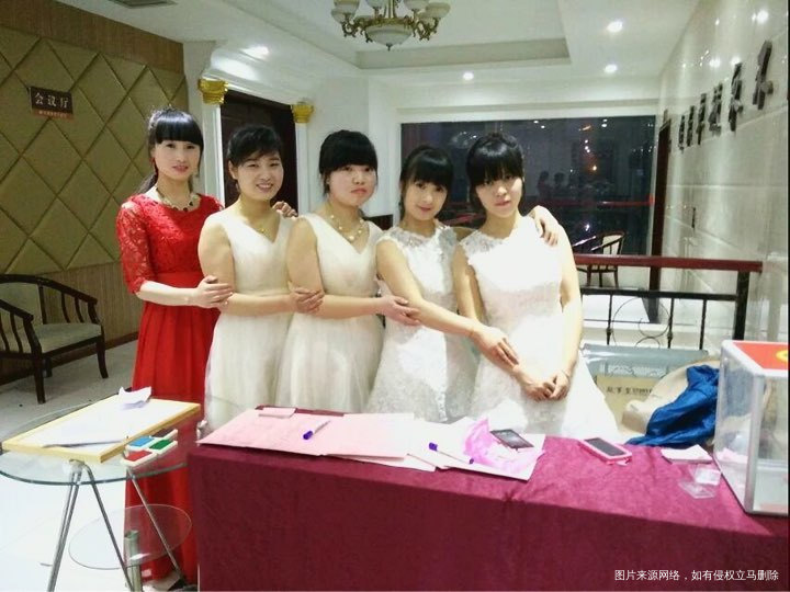 曾经的好友加同事,都是财务哦,可惜我已回不去了