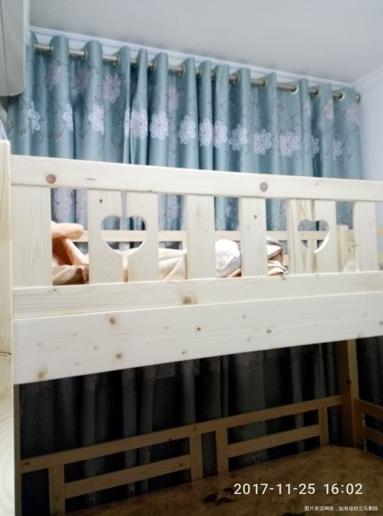 新家的窗帘终于装好了