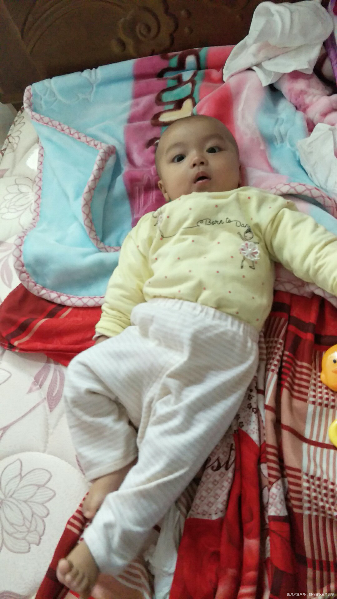 宝宝五个月才十二斤是不是好小啊