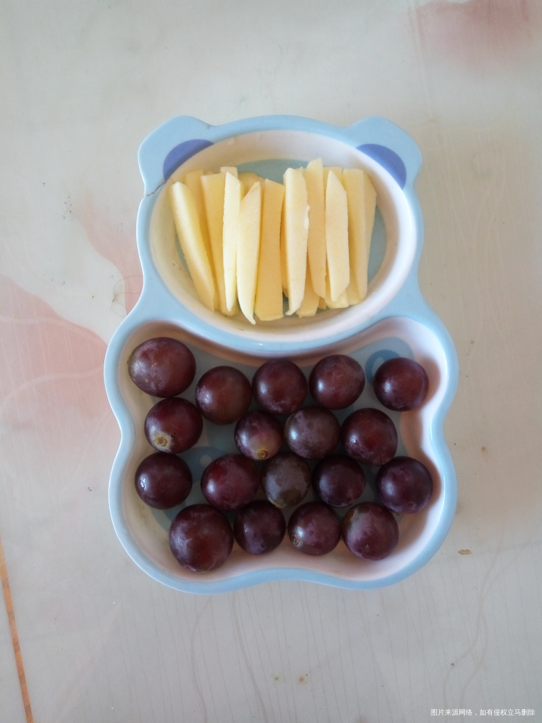 昨天下午给儿子弄的水果盘