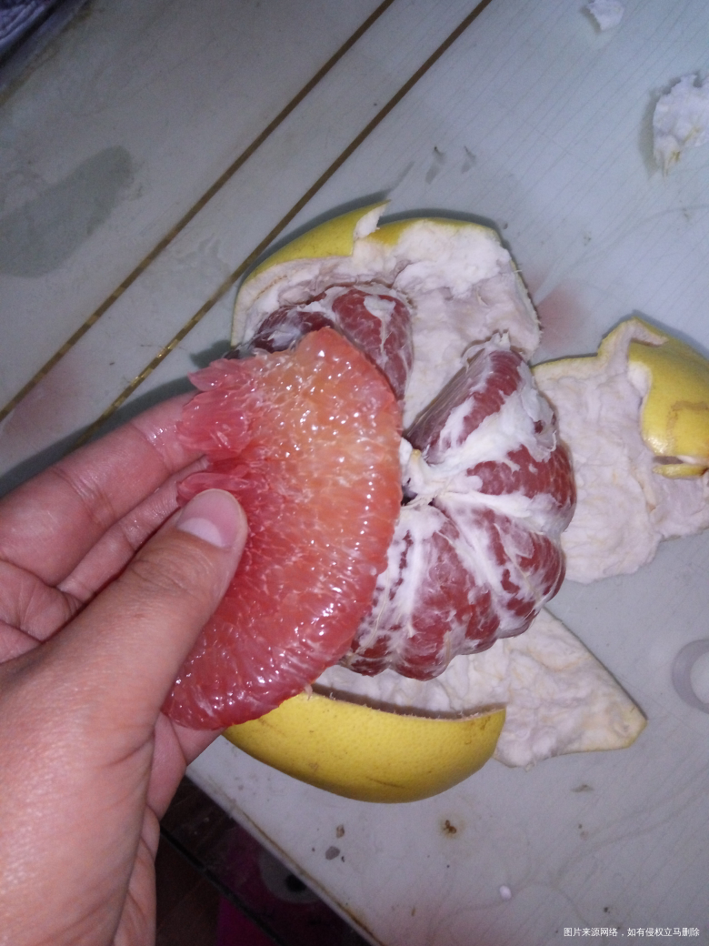 从网上买的红柚子好吃!