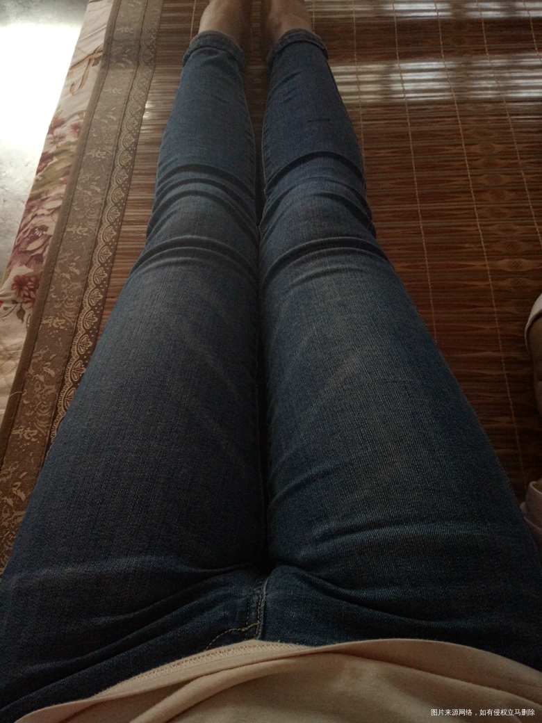 一百一的体重硬是塞进了二十五码