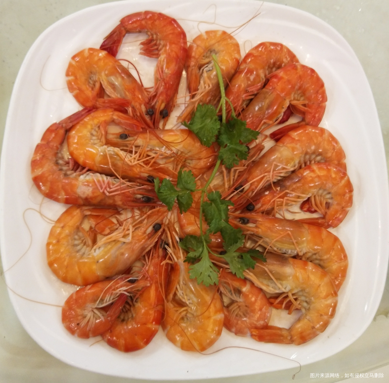 刚吃过饭,我吃得好饱,一会得出去赏月!