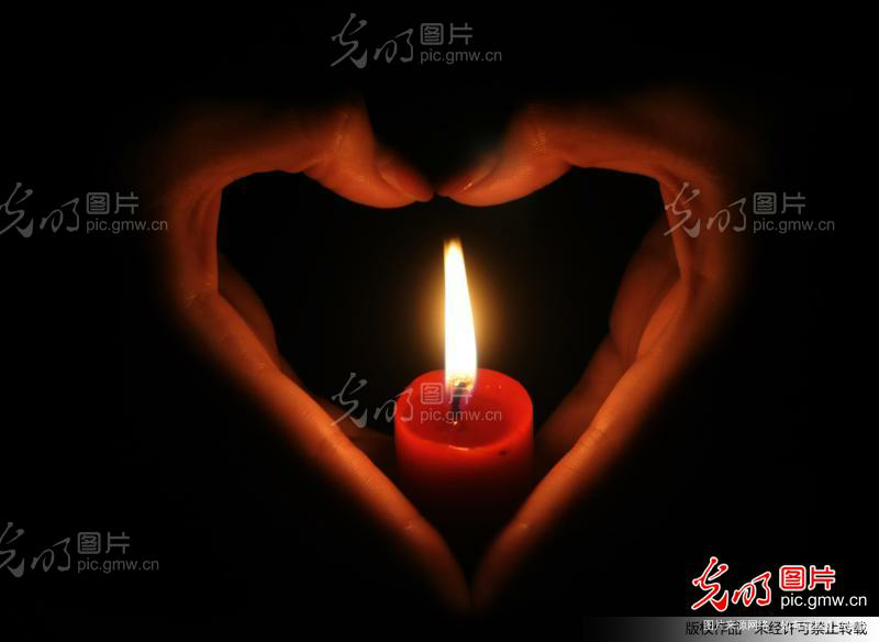 【依依不舍】让我的泪水转化成对妈妈思念