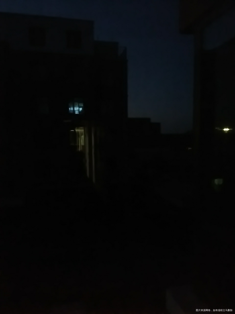 天还么亮,我起来做早餐了