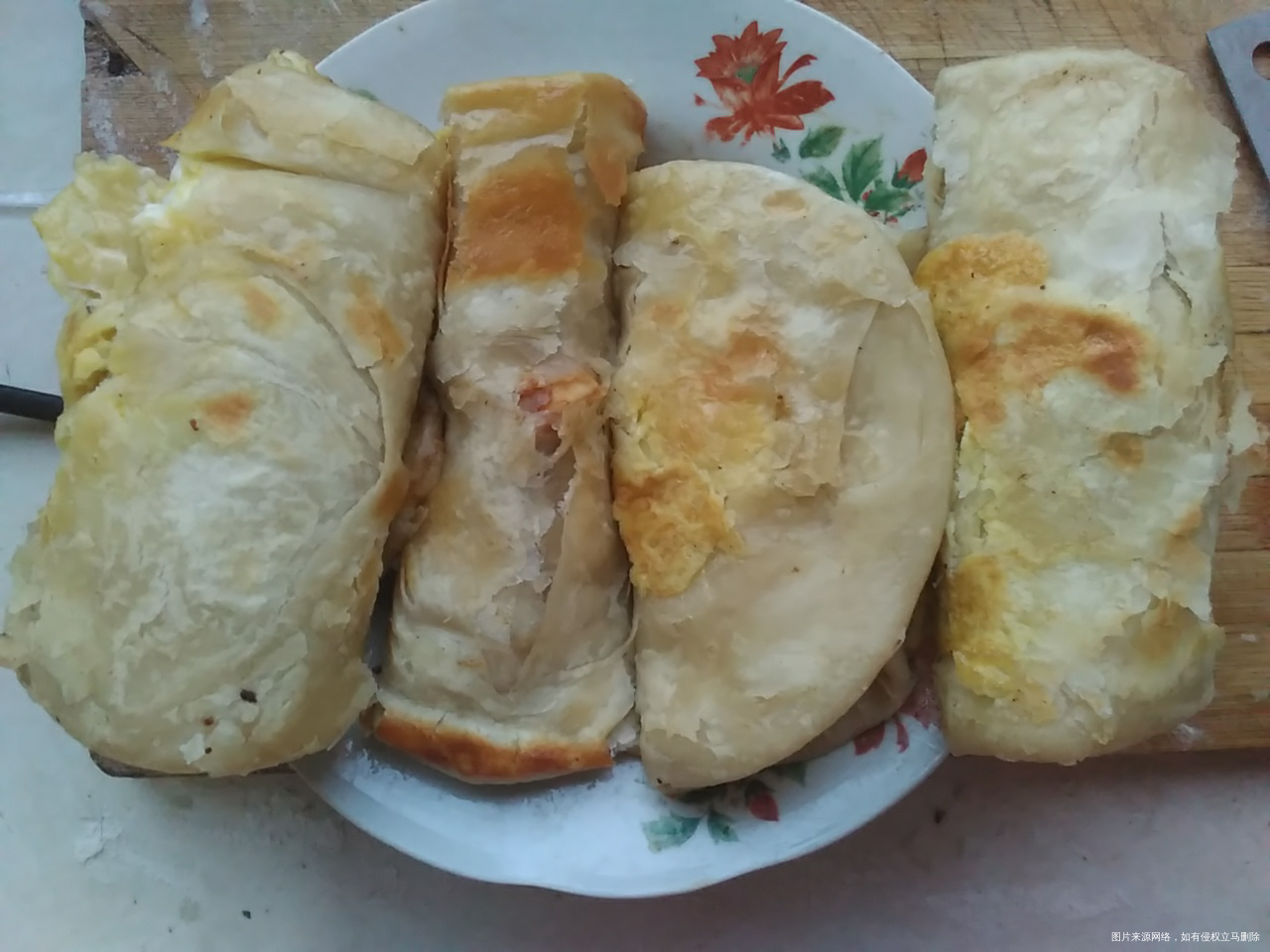 第一次做的鸡蛋灌饼,卖相不好