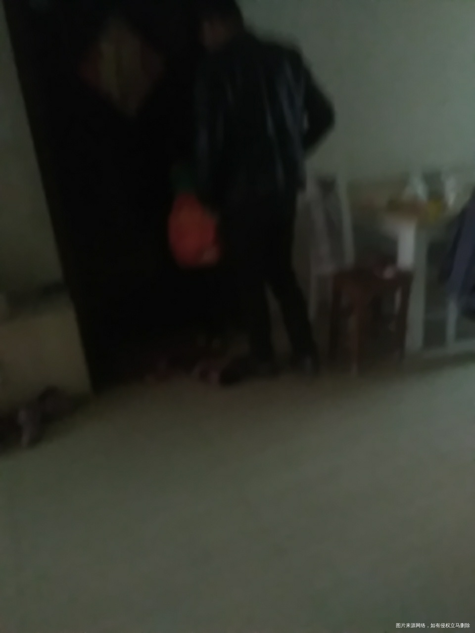 每天就要她爸爸开车接送