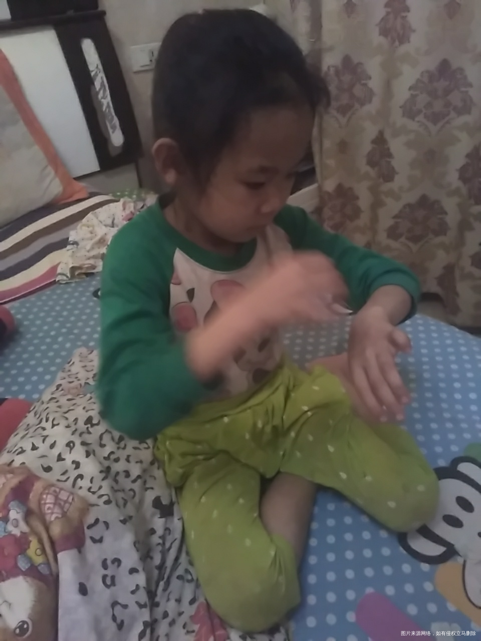 这个小屁孩,特逗比,我醉了