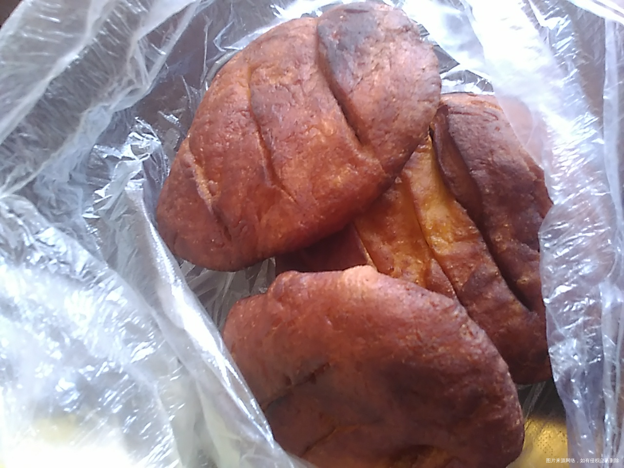 昨天小姑子拿回来的半个柚子和油饼