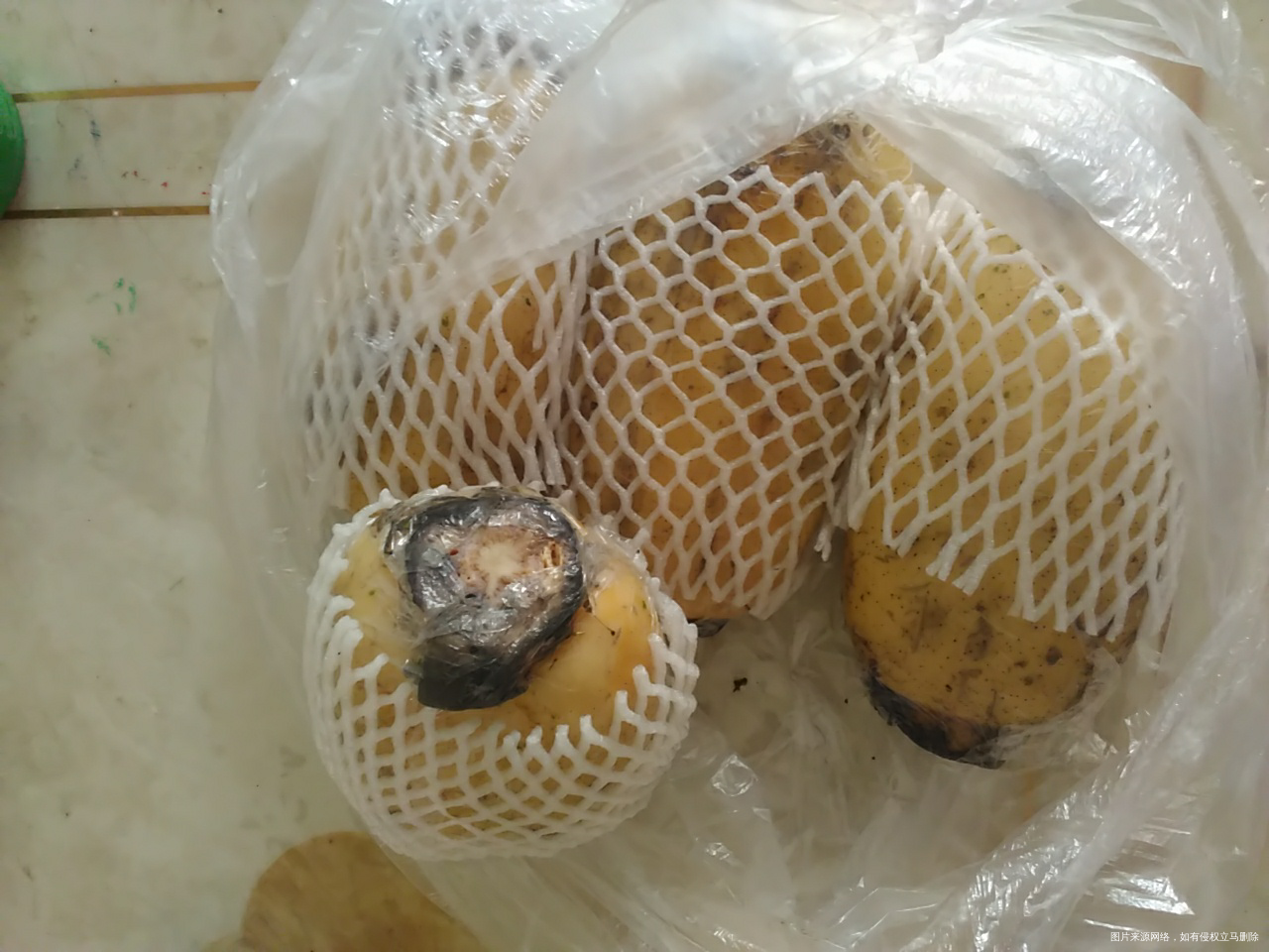 双11最后一个快递到了,莲藕