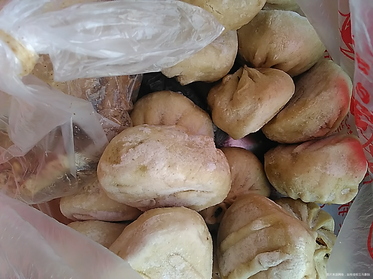 小姑子拿过来的包子,一大袋