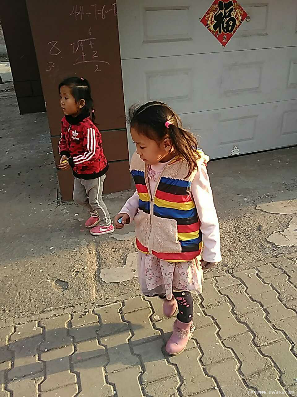 【宝贝的童年】小小友谊的小船