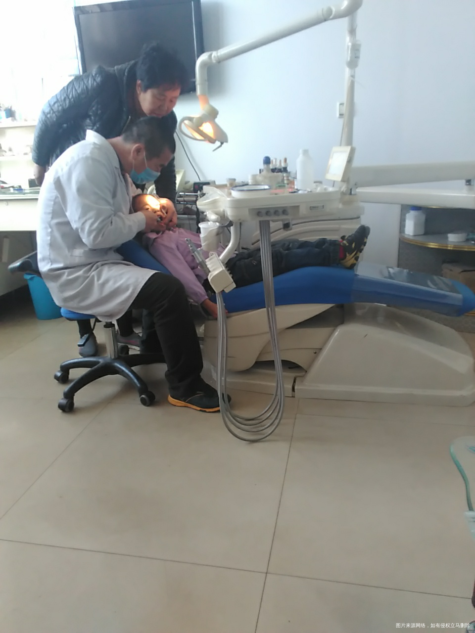 【育儿知识】接触宝贝的第一次换牙