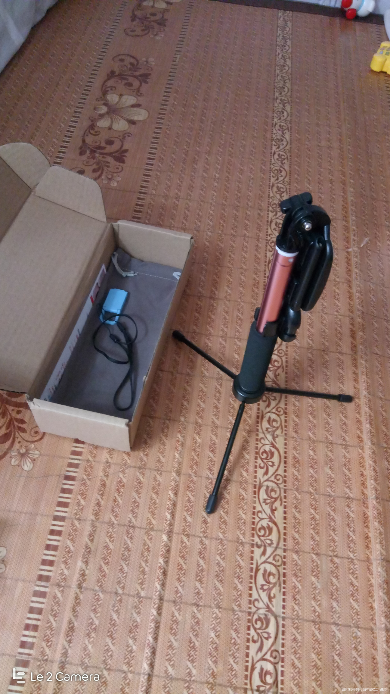 来了,高大尚的自拍杆回来了