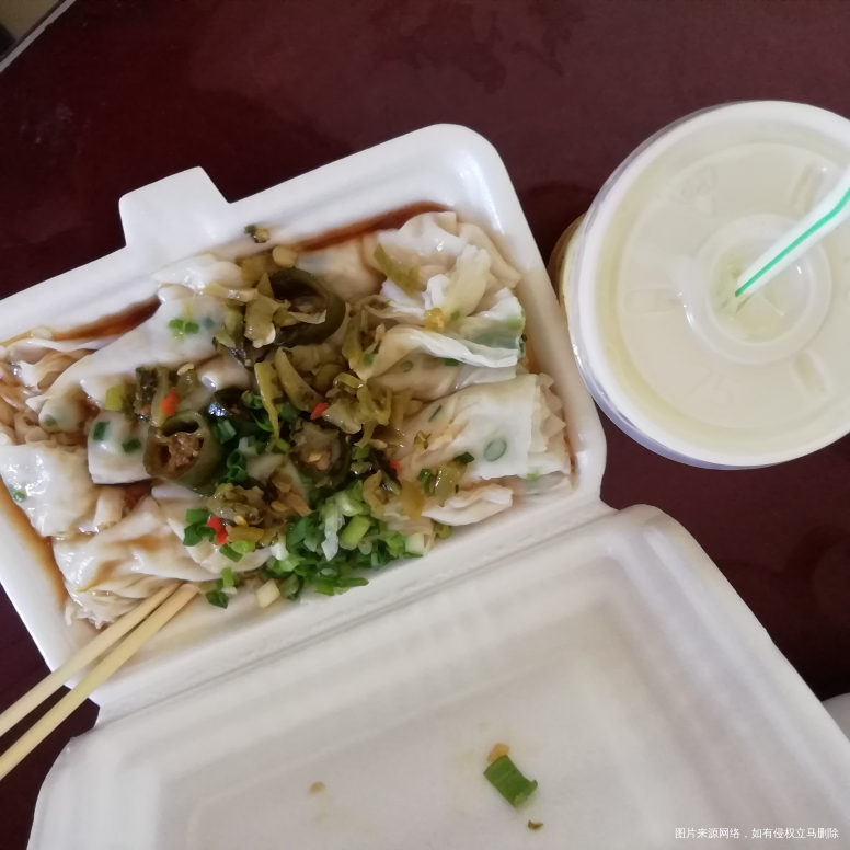 今天买菜顺便买的肠粉,好好吃