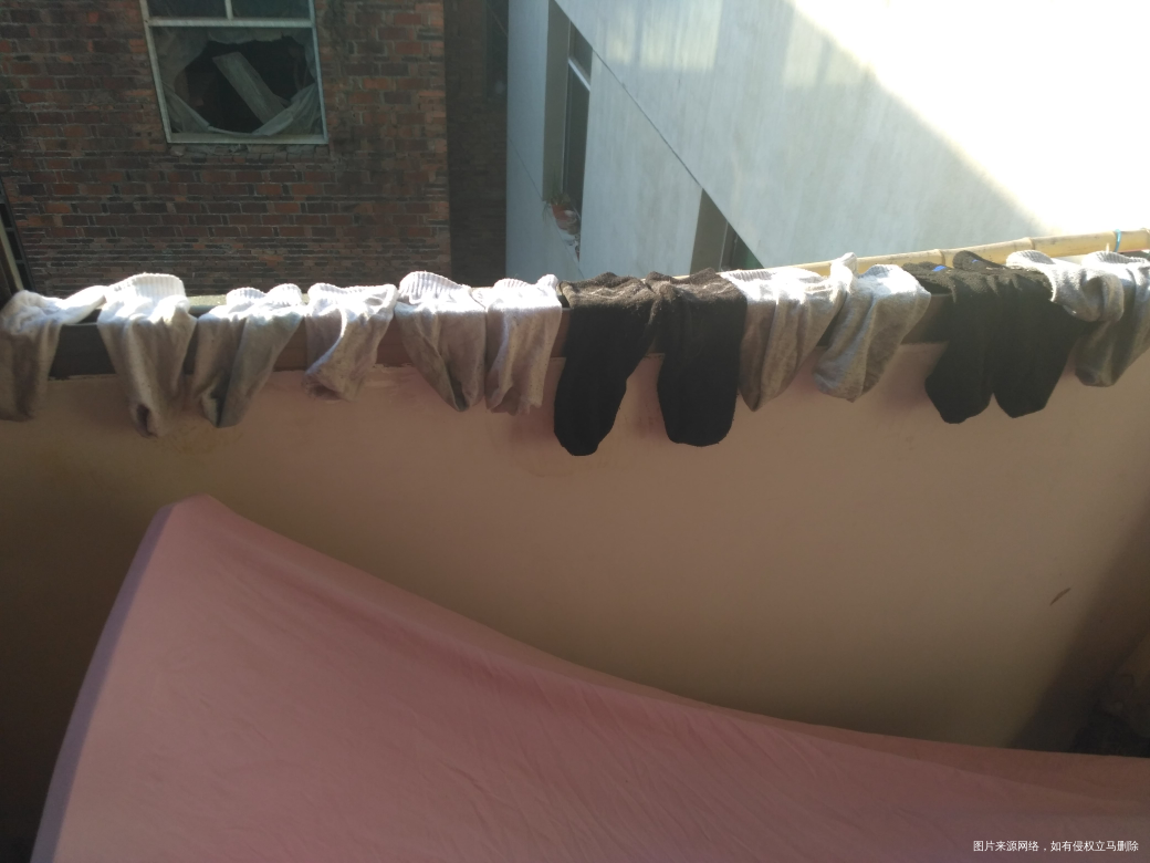 好勤快啊……大早上的洗洗刷刷