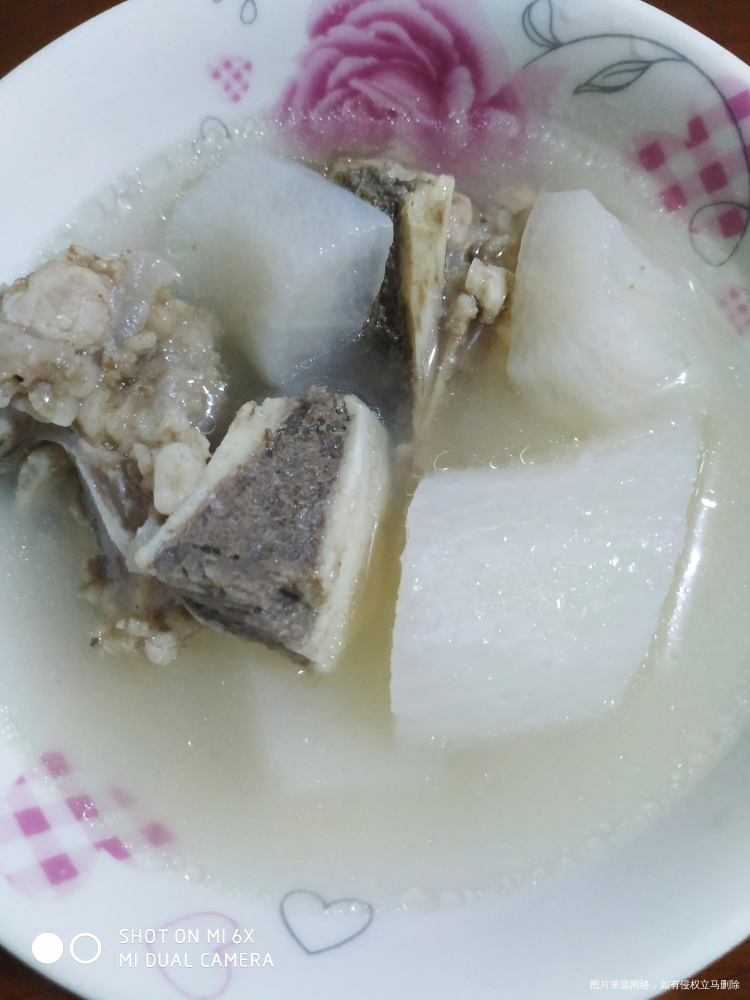 开饭啦,今天有我们家胖子拿手菜煎豆腐我爱吃