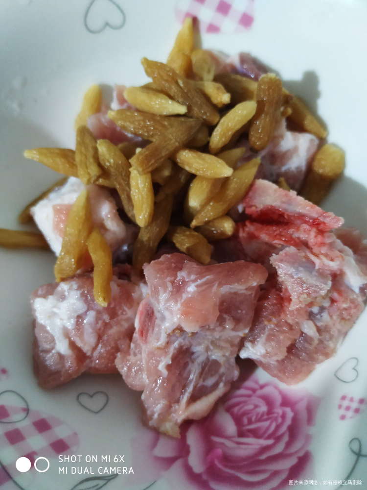 在巩固一下闺女这几天上火肺热咳嗽,给她蒸点麦冬汤喝好很多了👏