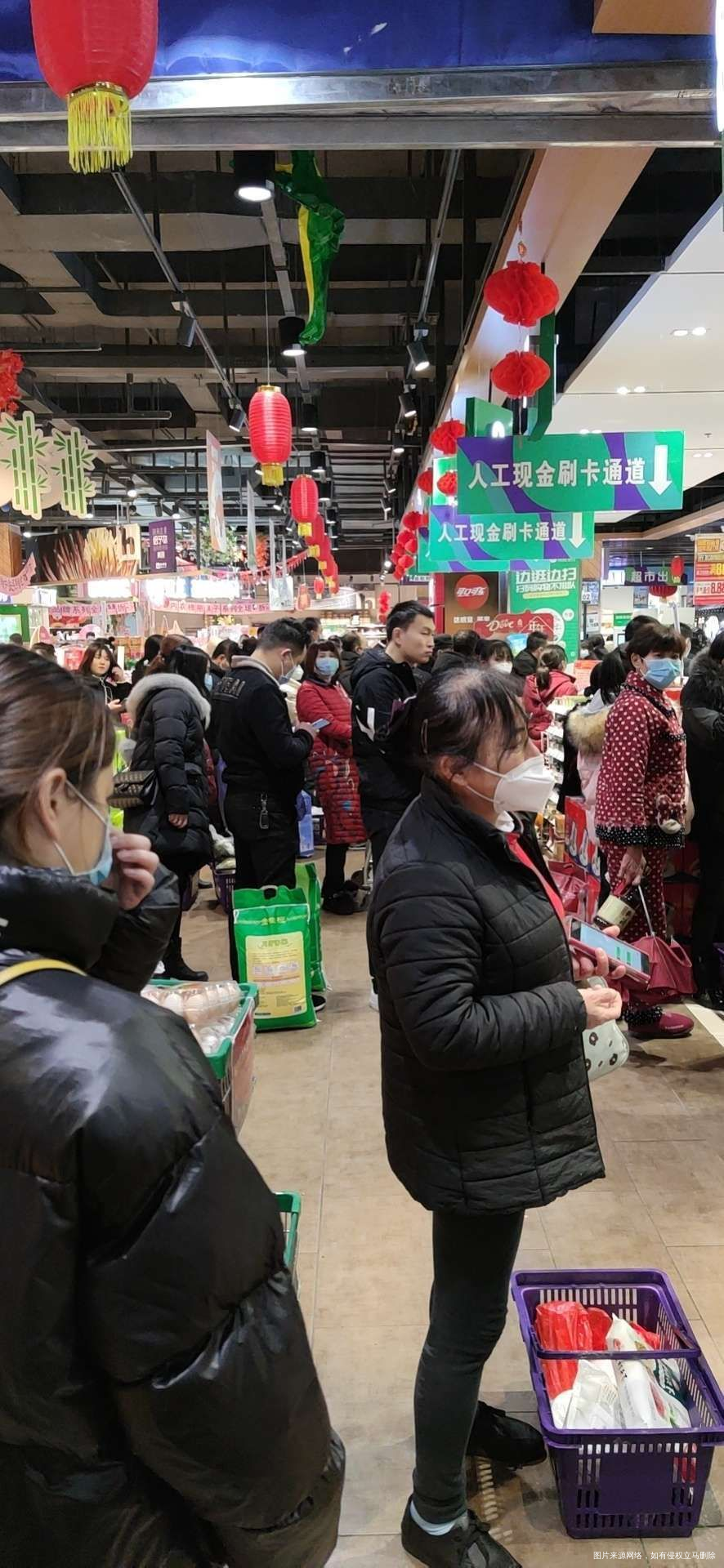 我能说自己吓自己嘛?我老公去买菜说米抢光了😓