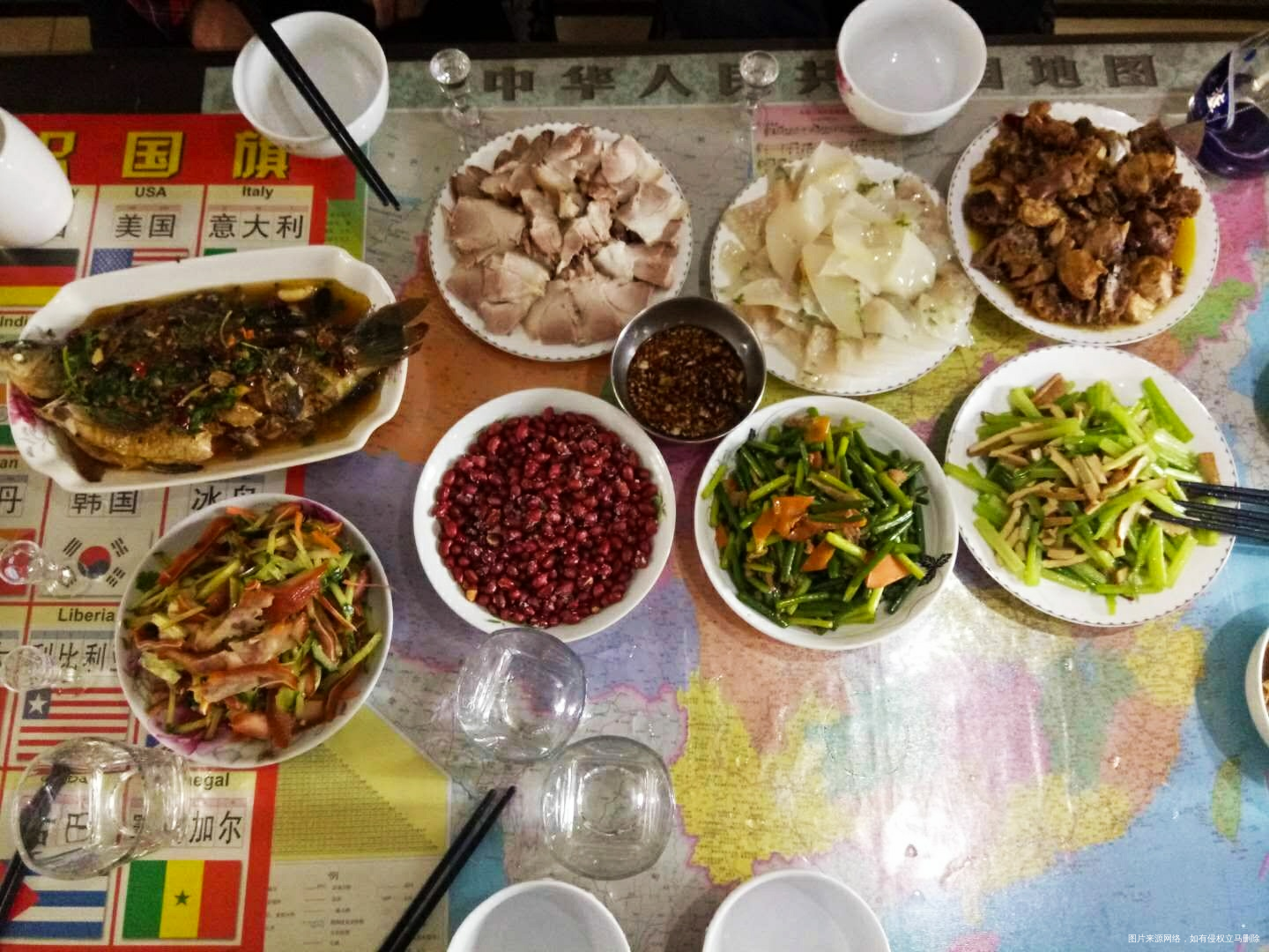 爸爸妈妈来了,老公和婆婆张罗的菜,希望一切顺利其乐融融