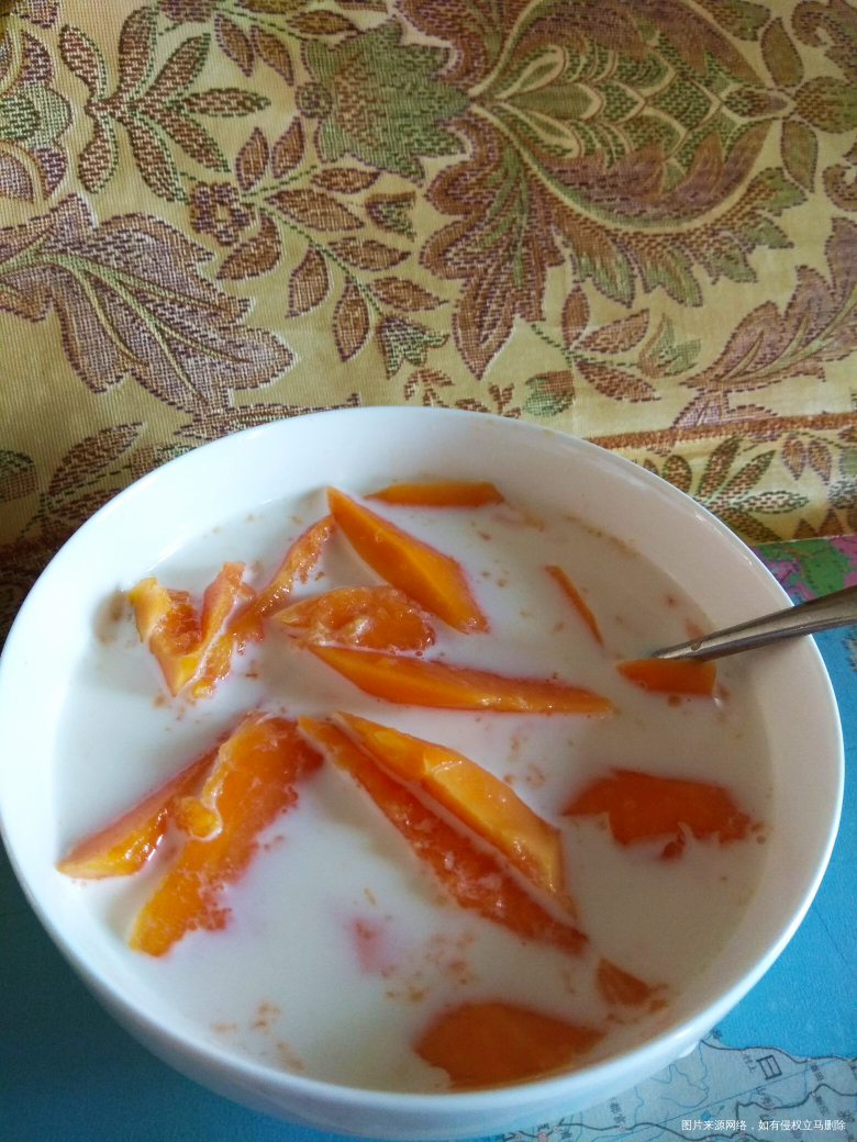 没人给煮木瓜牛奶,只能自己做了,呜呜!