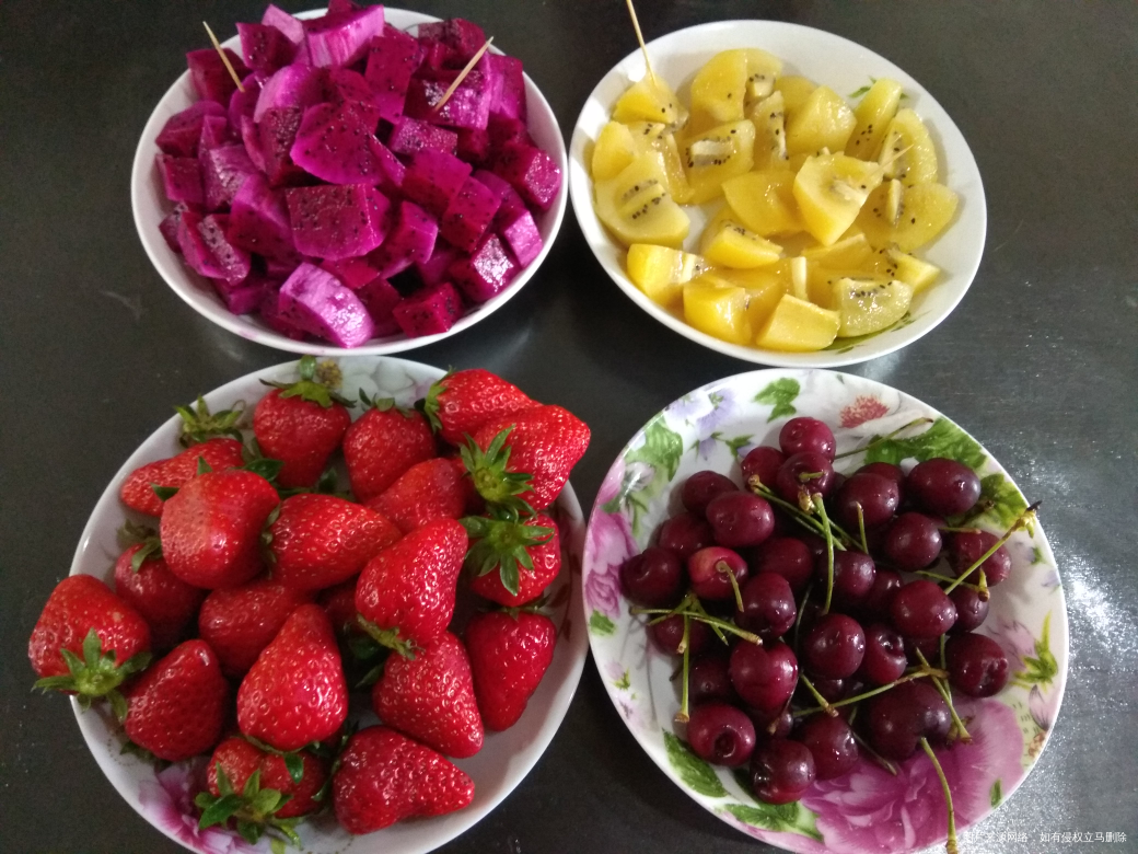 终于有时间吃水果了,人多了有人换换手