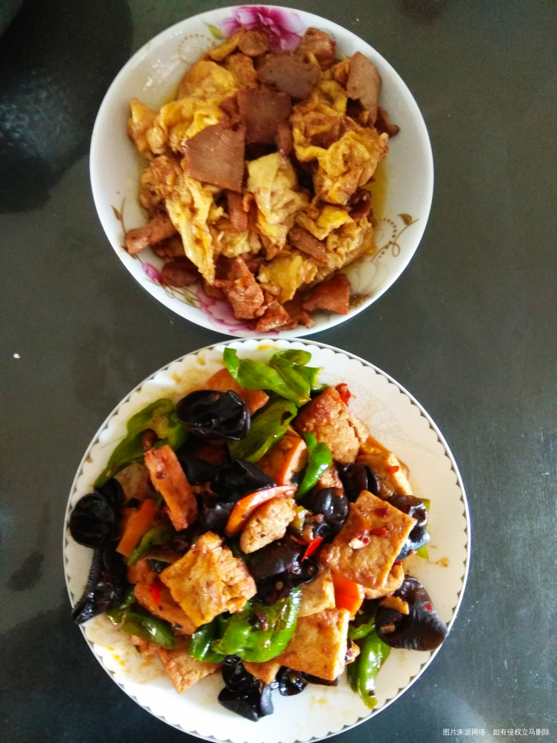 老公做的中午饭,很好吃,如果不上班天天给我做饭就好了