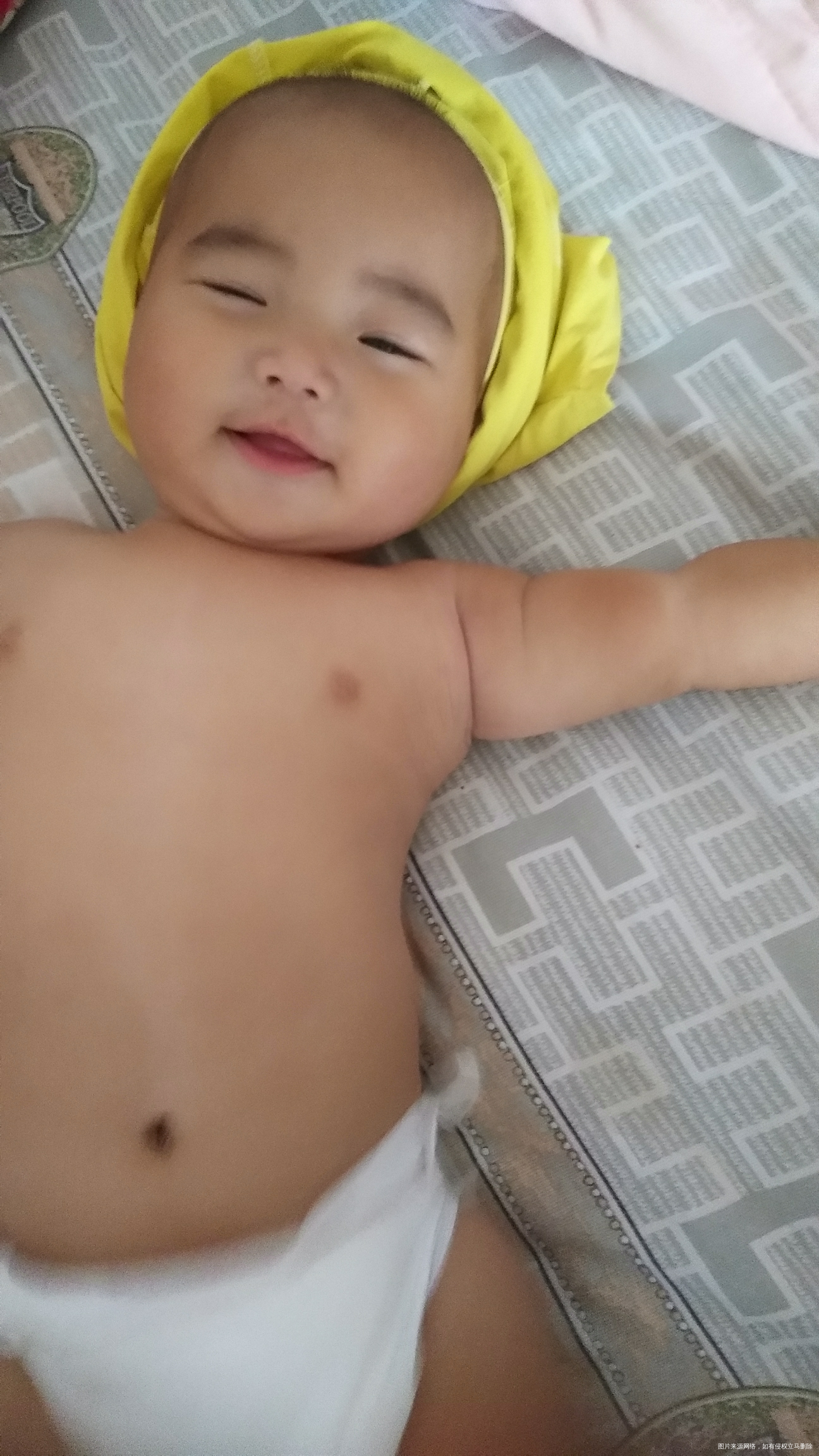 猜猜娃娃头上的是啥呢😄