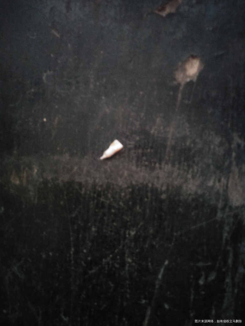 请问医生四岁宝宝牙掉了正常吗?