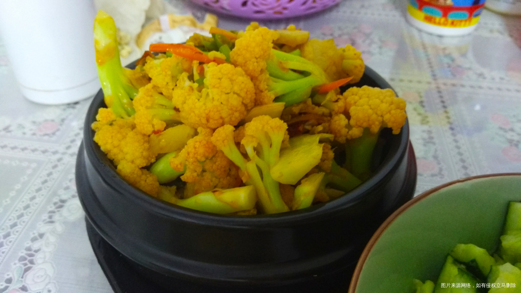 今天的晚饭,干锅菜花,炒三丝