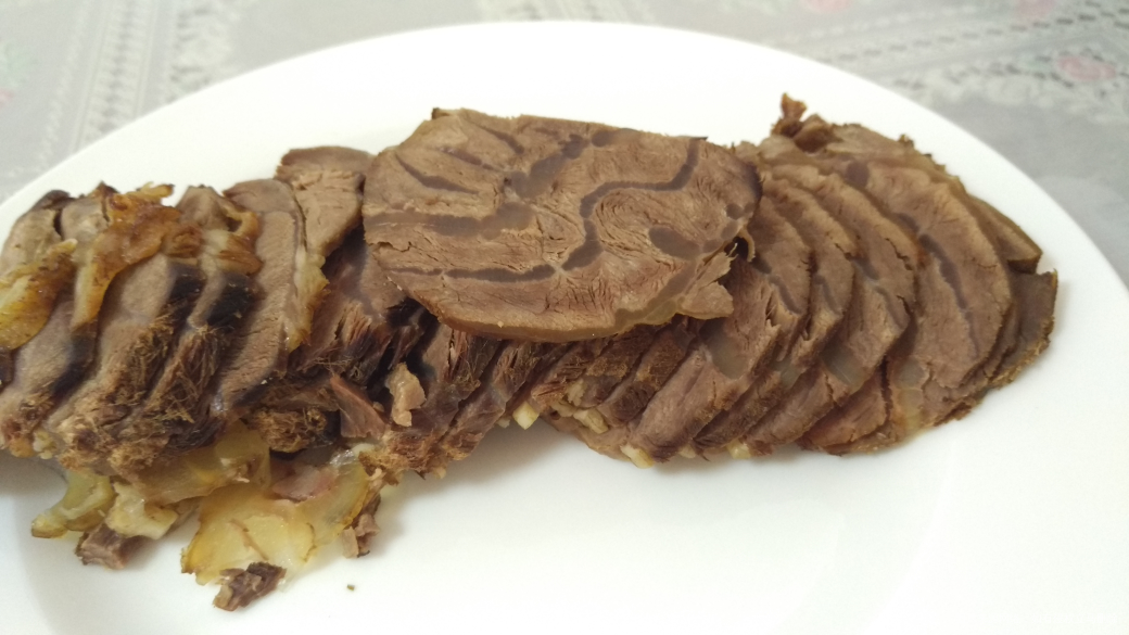 中午又吃撑了,炸酱面,牛腱子